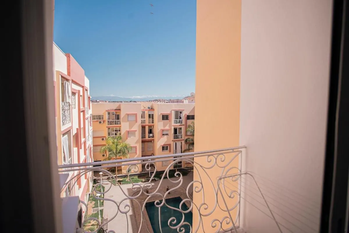 Luxury Stay , Pool, Gym, Parking Marrakesh Apartment